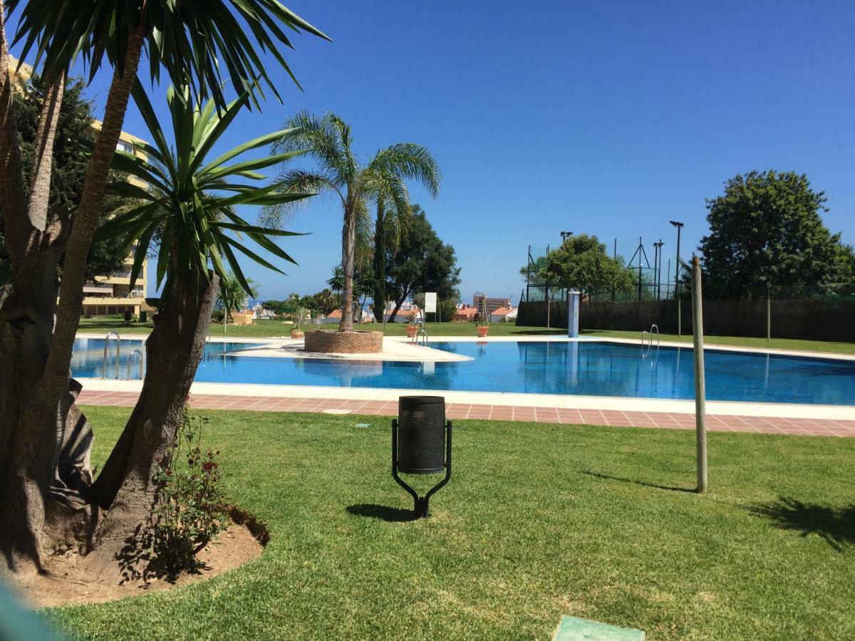 Apartamento Cerca De La Playa Y Campo De Golf Con Piscina Apartment Torremolinos Exterior photo